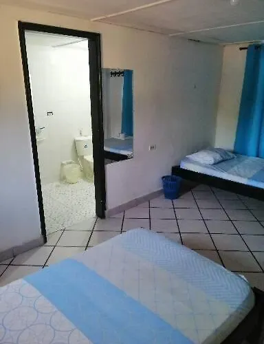 Hospedaje Altamira